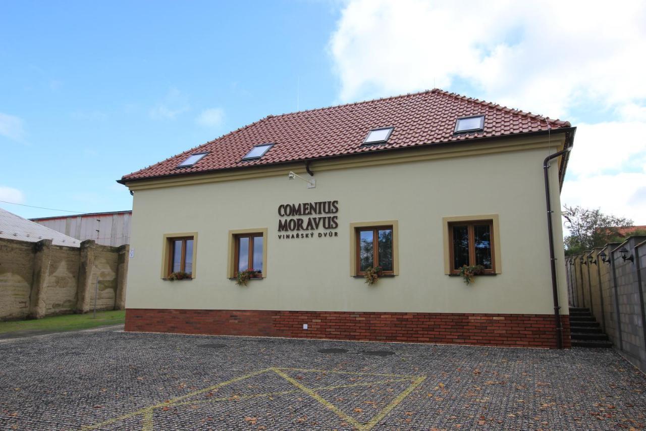 Comenius Moravus Vinarsky Dvur Mikulov Exterior photo